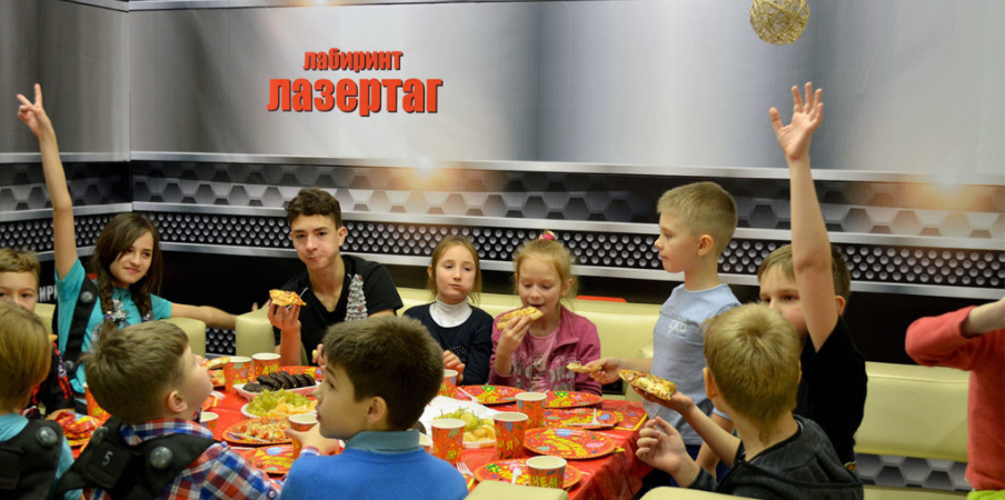 Празднование детских дней рождений